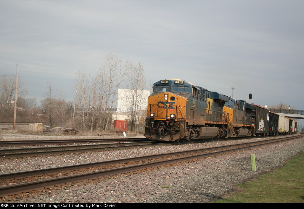 CSX 916